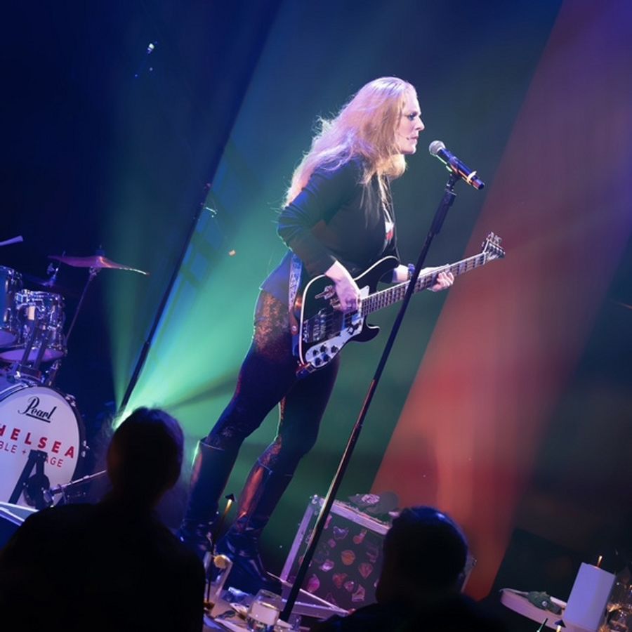 Photos: First Look at FALLING OUT at Chelsea Table + Stage Image