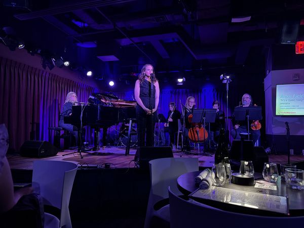 Photos: UPTOWN MAMAS Benefit Sells Out Green Room 42, Raises K for Domestic Violence Shelter — photo 2 of 23