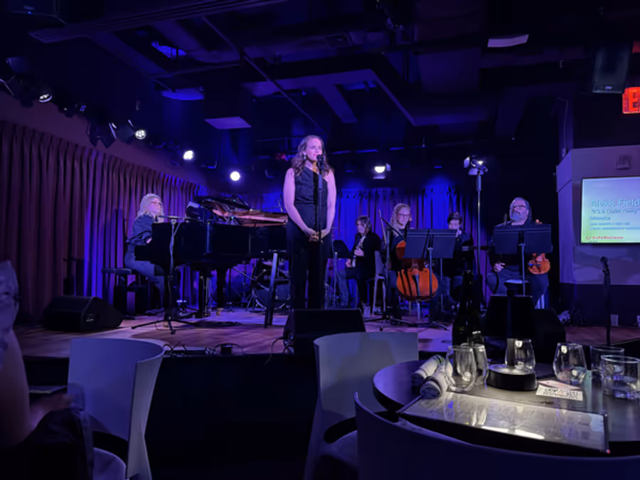 Photos: UPTOWN MAMAS Benefit Sells Out Green Room 42, Raises $5K for Domestic Violence Shelter Image