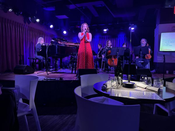 Photos: UPTOWN MAMAS Benefit Sells Out Green Room 42, Raises K for Domestic Violence Shelter — photo 7 of 23