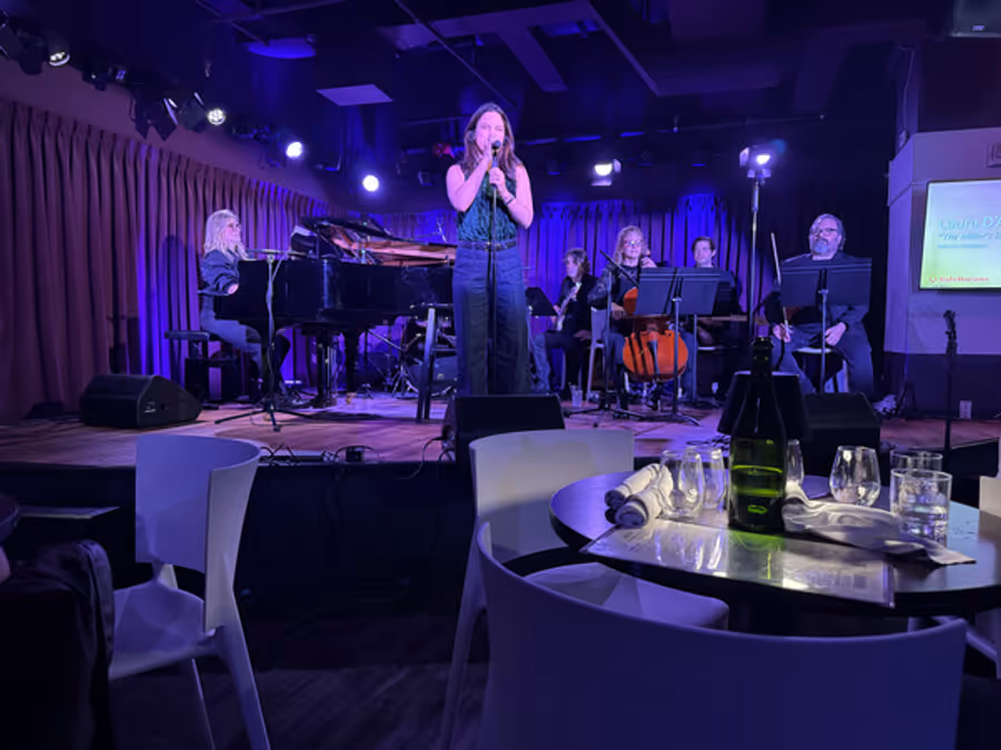 Photos: UPTOWN MAMAS Benefit Sells Out Green Room 42, Raises $5K for Domestic Violence Shelter Image