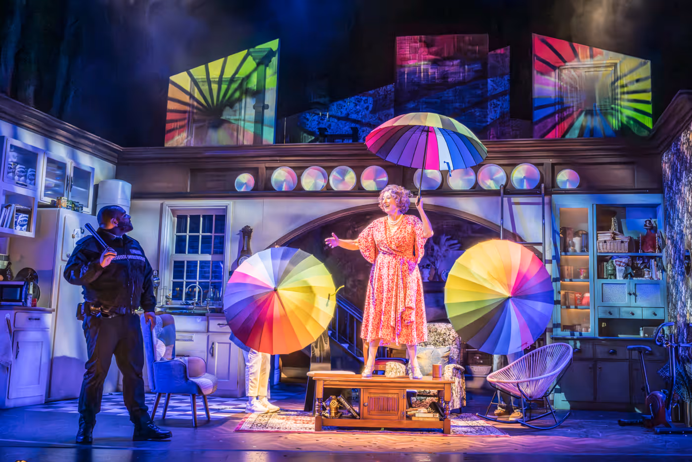 Photos: First Look at ALLEGRA Starring Dame Maureen Lipman Ahead of UK Tour Image