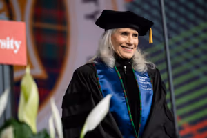Jamie DeRoy @ BroadwayWorld Jamie DeRoy Photo