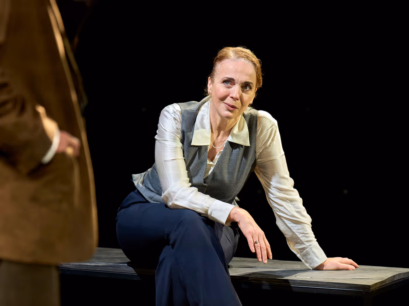 Photos: EQUUS Now Playing at the Menier Chocolate Factory Image