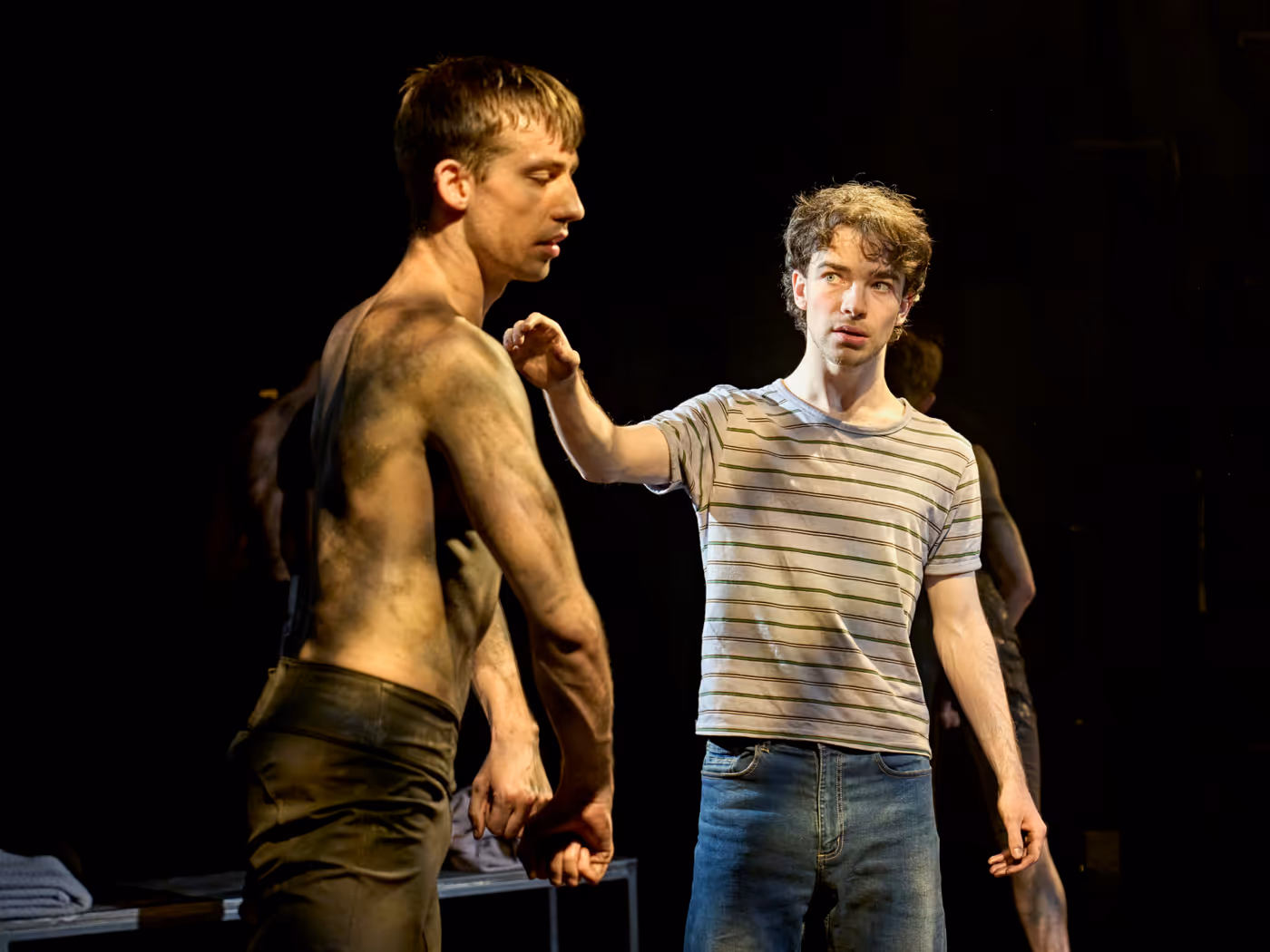 Photos: EQUUS Now Playing at the Menier Chocolate Factory Image