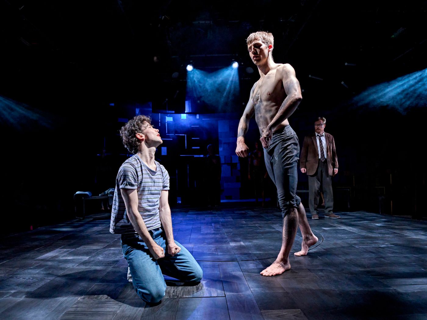 Photos: EQUUS Now Playing at the Menier Chocolate Factory Image