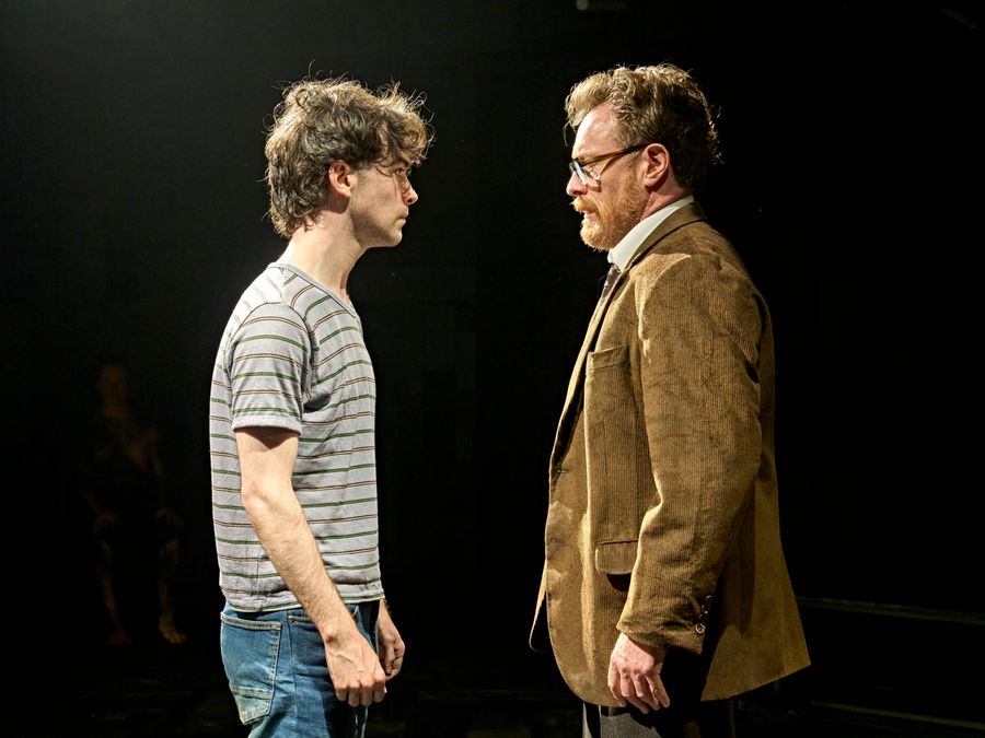 Photos: EQUUS Now Playing at the Menier Chocolate Factory Image
