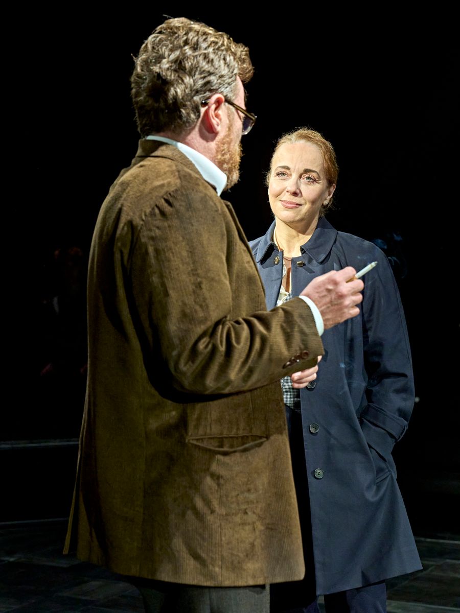 Photos: EQUUS Now Playing at the Menier Chocolate Factory Image