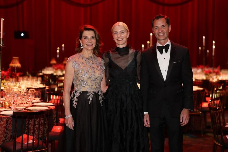 Photos: Lyric Opera of Chicago's Wine Auction 2026 Image