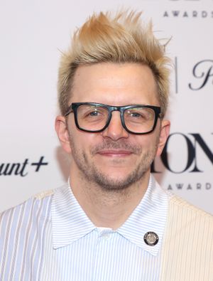 Lee Kinney @ BroadwayWorld Lee Kinney Photo