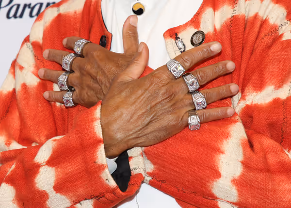 NEW YORK, NEW YORK - MAY 14: André De Shields poses at The 79th Annual Tony Awards… Photo