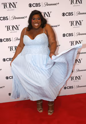 Qween Jean  Photo