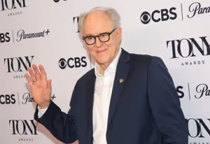 John Lithgow @ BroadwayWorld John Lithgow Photo
