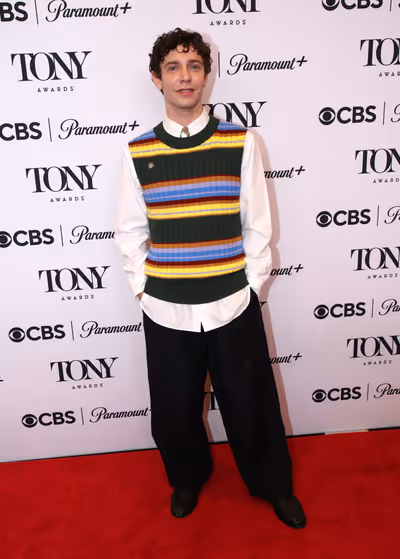 Ben Levi Ross  Photo
