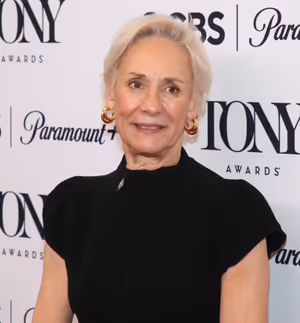 NEW YORK, NEW YORK - MAY 14:  Laurie Metcalf poses at The 79th Annual Tony Awards Mee Photo