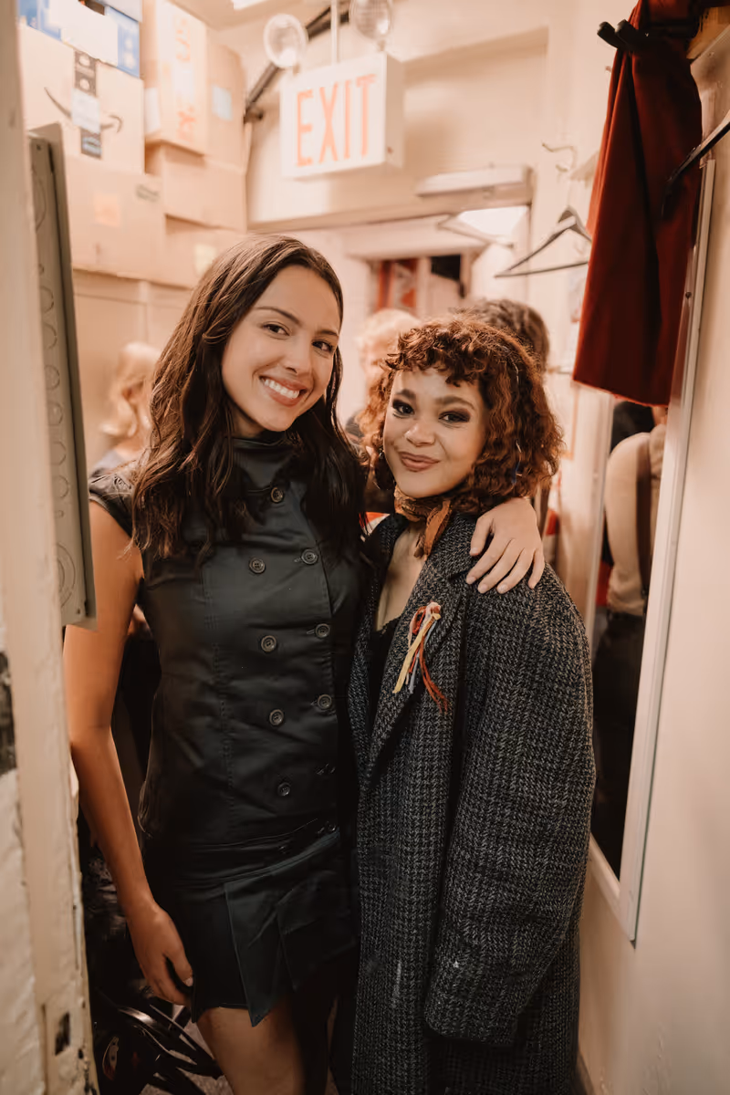 Photos: Olivia Rodrigo Visits HADESTOWN on Broadway — photo 2 of 11