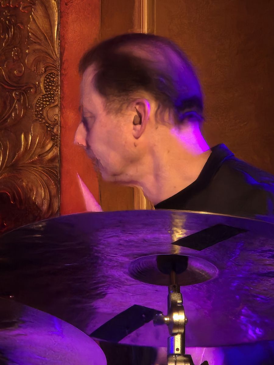 Review: Ella Mae Dixon Swings Through Broadway at 54 Below Image