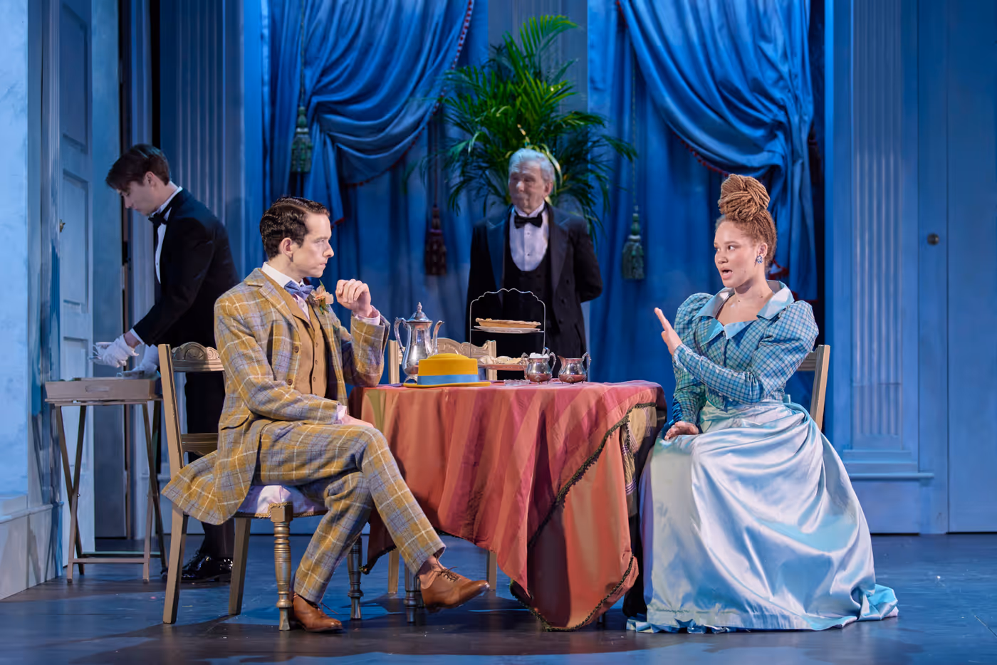 Review: AN IDEAL HUSBAND at Gate Theatre Image