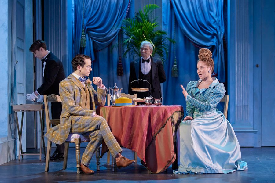Review: AN IDEAL HUSBAND at Gate Theatre Image