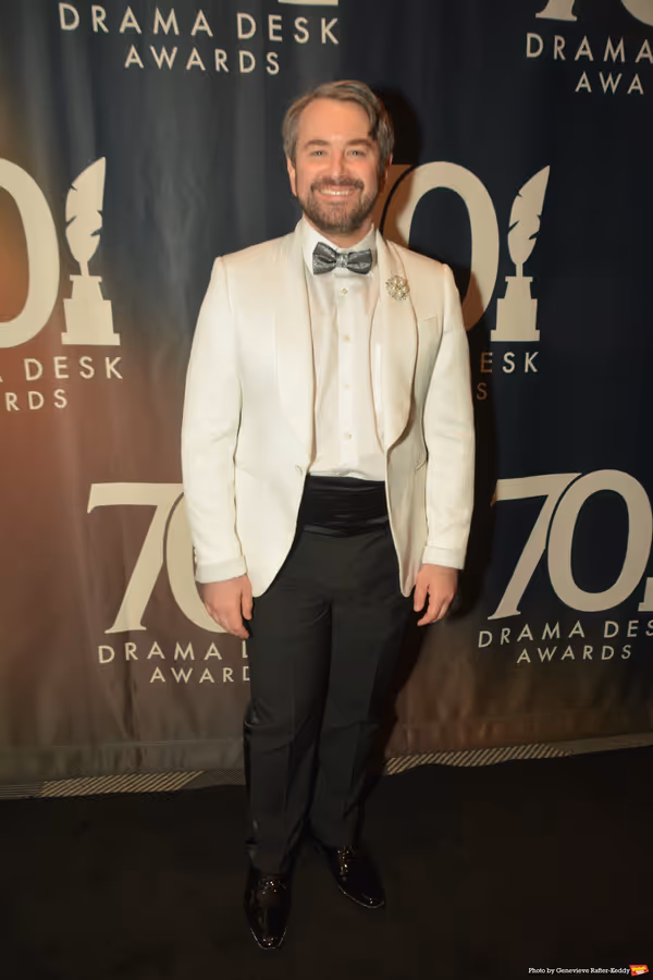 Alex Brightman Photo