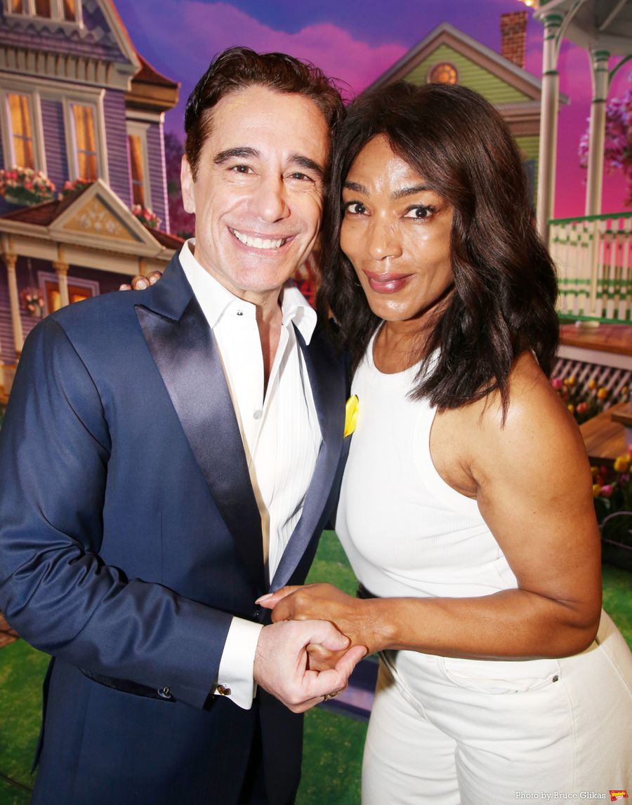 Photos: Angela Bassett Visits the Cast of SCHMIGADOON! on Broadway Image