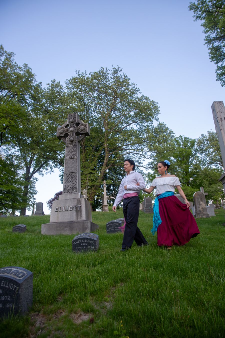 Review: FRIDA, DIEGO AND THE DAY OF THE DEAD Brings Green-Wood Cemetery to Life Image