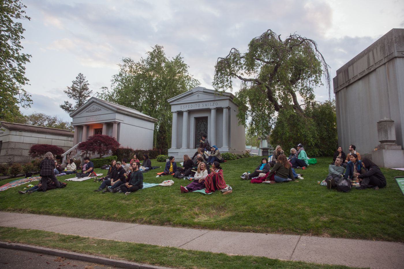 Review: FRIDA, DIEGO AND THE DAY OF THE DEAD Brings Green-Wood Cemetery to Life Image