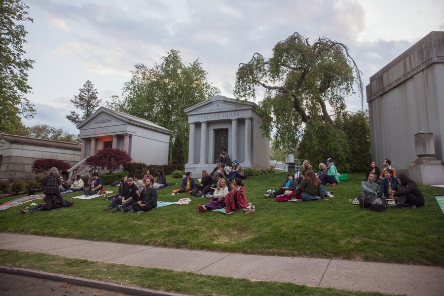 Review: FRIDA, DIEGO AND THE DAY OF THE DEAD Brings Green-Wood Cemetery to Life Image