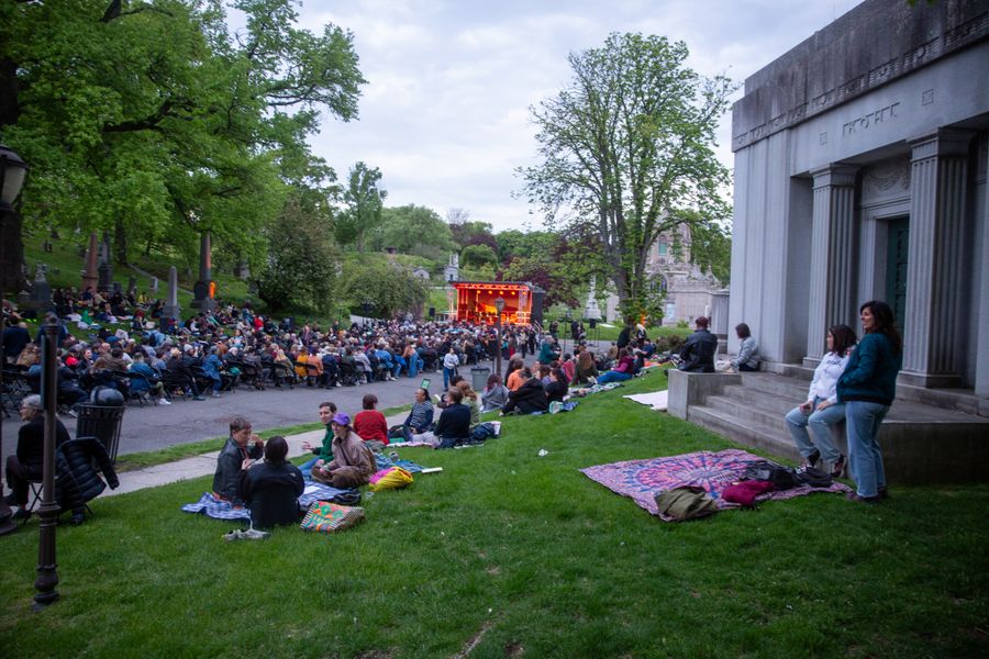 Review: FRIDA, DIEGO AND THE DAY OF THE DEAD Brings Green-Wood Cemetery to Life Image