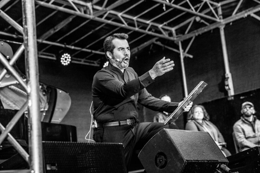 Review: FRIDA, DIEGO AND THE DAY OF THE DEAD Brings Green-Wood Cemetery to Life Image