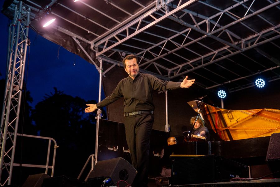 Review: FRIDA, DIEGO AND THE DAY OF THE DEAD Brings Green-Wood Cemetery to Life Image