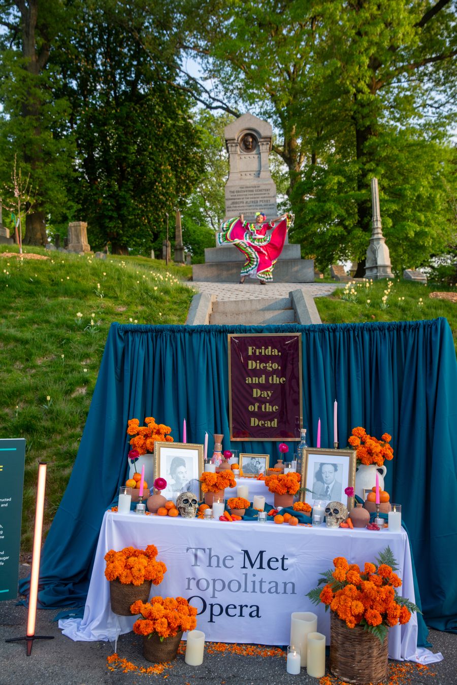 Review: FRIDA, DIEGO AND THE DAY OF THE DEAD Brings Green-Wood Cemetery to Life Image
