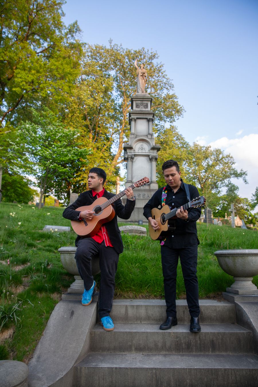 Review: FRIDA, DIEGO AND THE DAY OF THE DEAD Brings Green-Wood Cemetery to Life Image