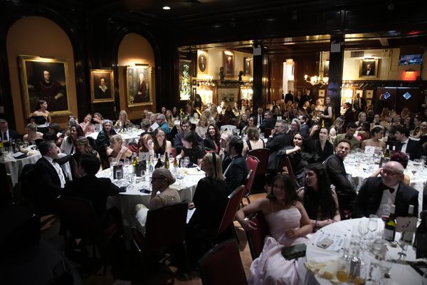 Photos: Australian Theatre Festival NYC Gala Honors Carmel Dean, Ainsley Melham & Hanne Larsen — photo 22 of 31