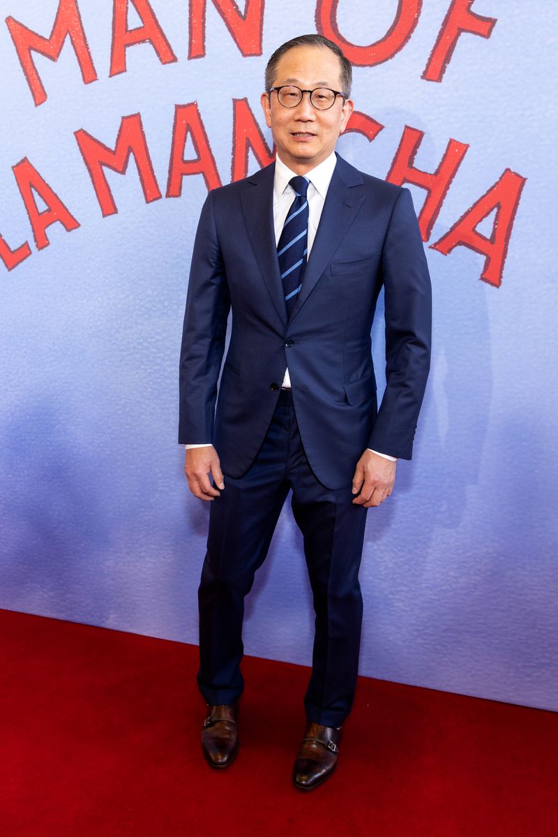 Photos: On the Red Carpet for Lincoln Center Theater's Gala Presentation of MAN OF LA MANCHA — photo 10 of 60