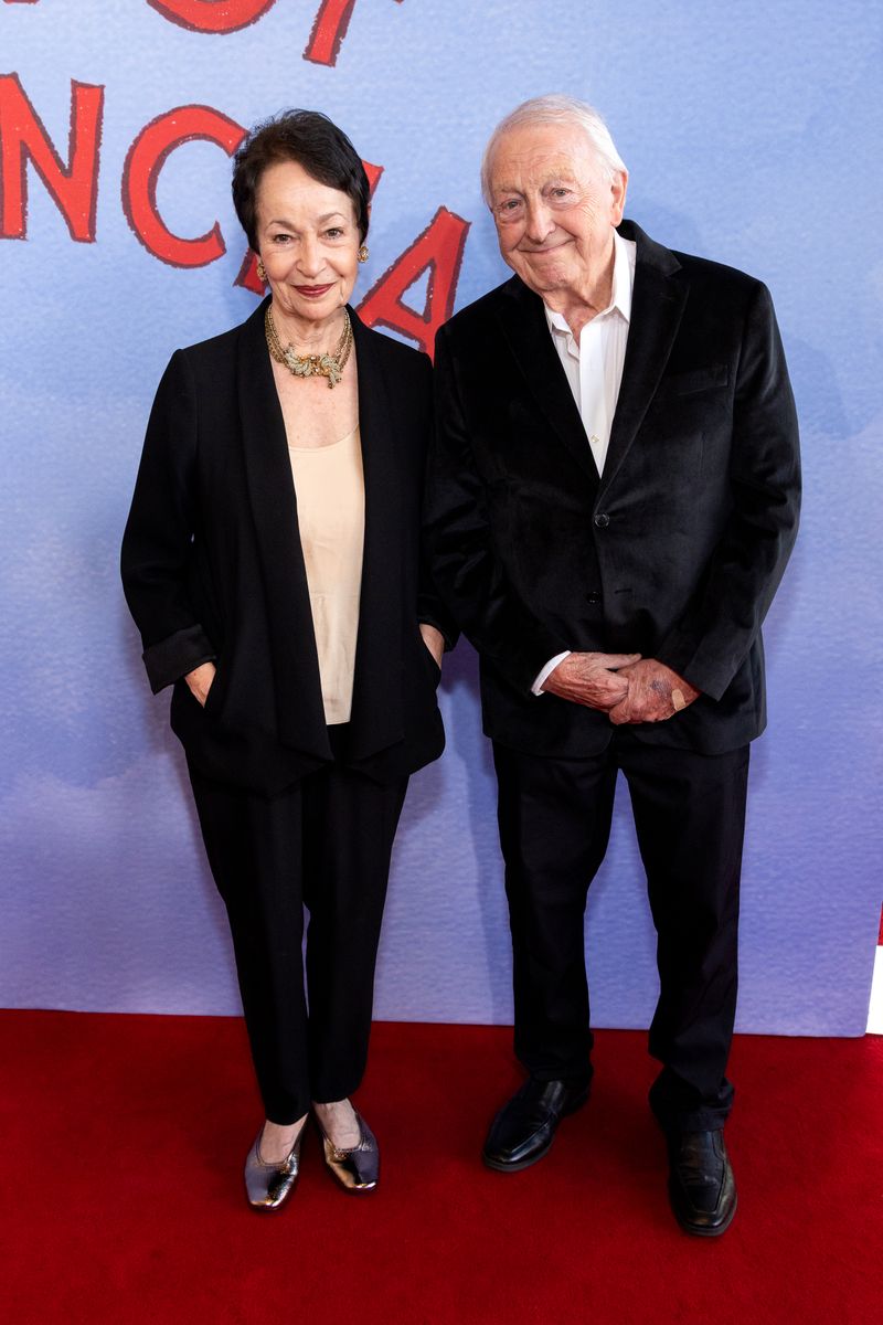 Photos: On the Red Carpet for Lincoln Center Theater's Gala Presentation of MAN OF LA MANCHA — photo 21 of 60