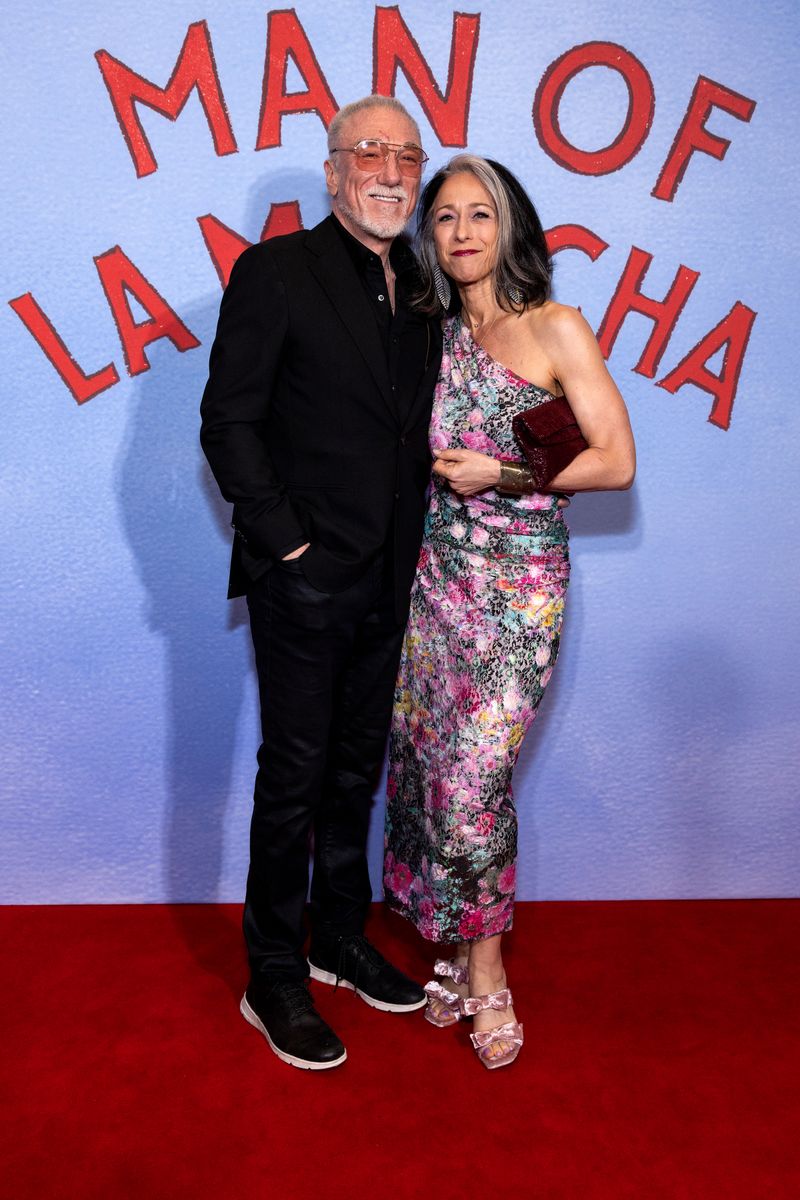 Photos: On the Red Carpet for Lincoln Center Theater's Gala Presentation of MAN OF LA MANCHA — photo 34 of 60