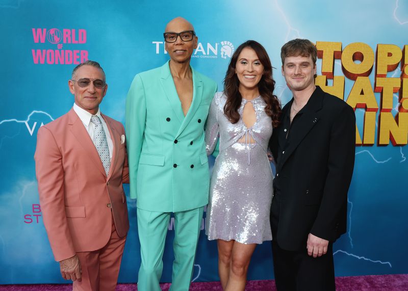 Photos: RuPaul & DRAG RACE Stars Attend STOP! THAT! TRAIN! World Premiere — photo 28 of 35