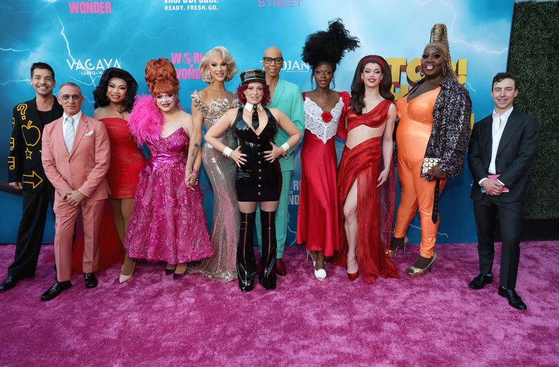 Photos: RuPaul & DRAG RACE Stars Attend STOP! THAT! TRAIN! World Premiere — photo 13 of 35