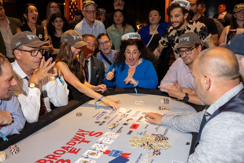 Photos/Video: Broadway Bets Raises 9,528 For Broadway Cares/Equity Fights AIDS — photo 14 of 14