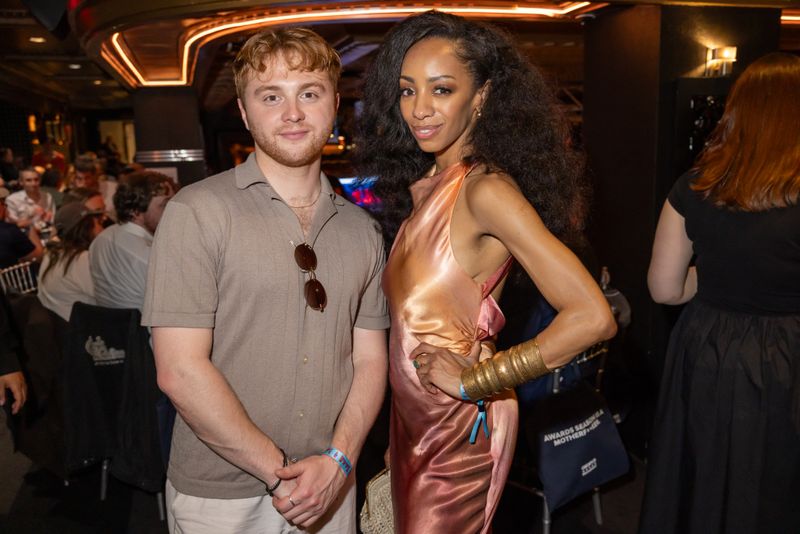 Photos/Video: Broadway Bets Raises 9,528 For Broadway Cares/Equity Fights AIDS — photo 7 of 14