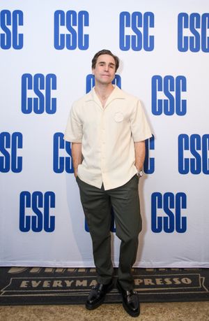 Joe Tapper @ BroadwayWorld Joe Tapper Photo