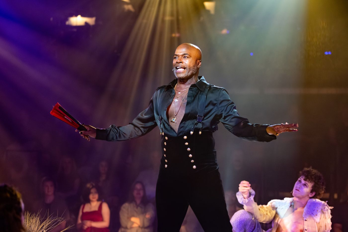 Photos: Get a First Look at PIPPIN at Signature Theatre Image