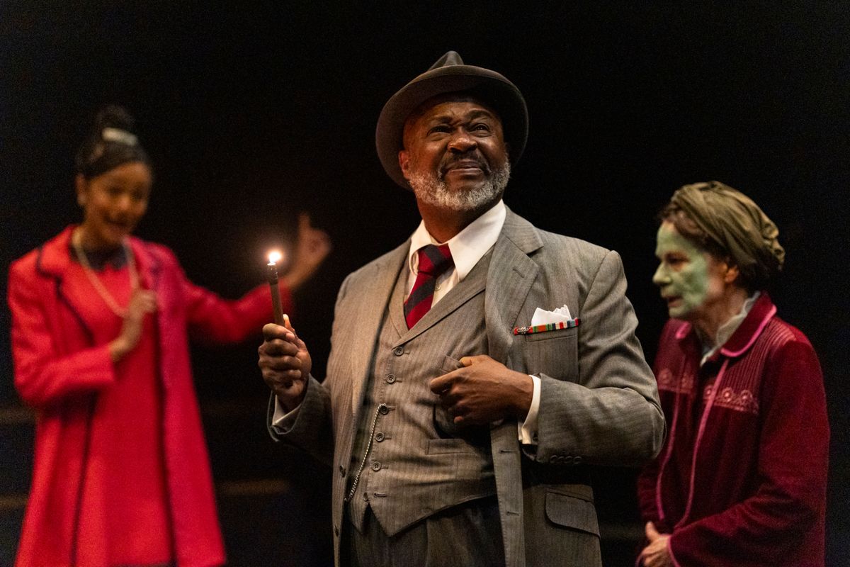 Leah Haile, Jason Barnett and Julia Hills at Photos: BLACK COMEDY at Orange Tree Theatre