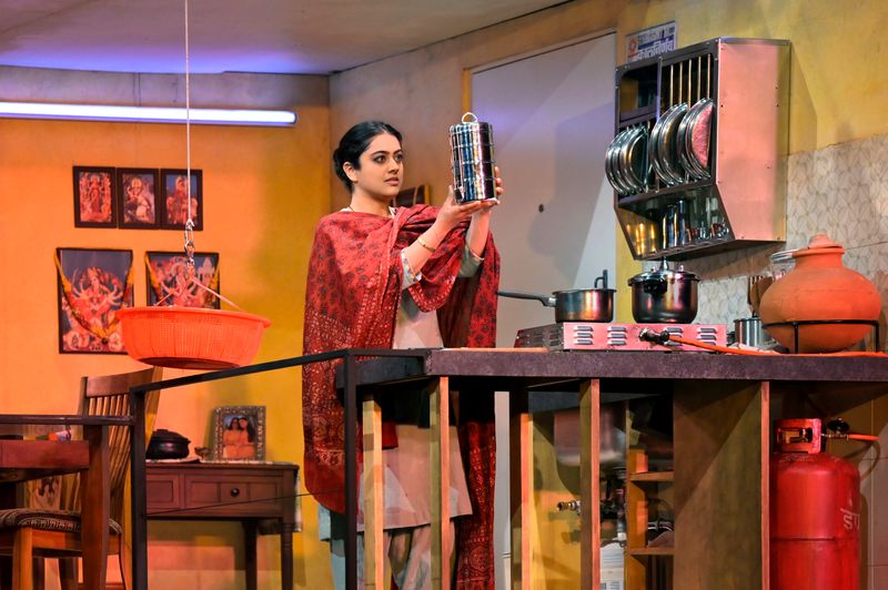 Photos: First Look at THE LUNCHBOX at Berkeley Repertory Theatre — photo 3 of 23