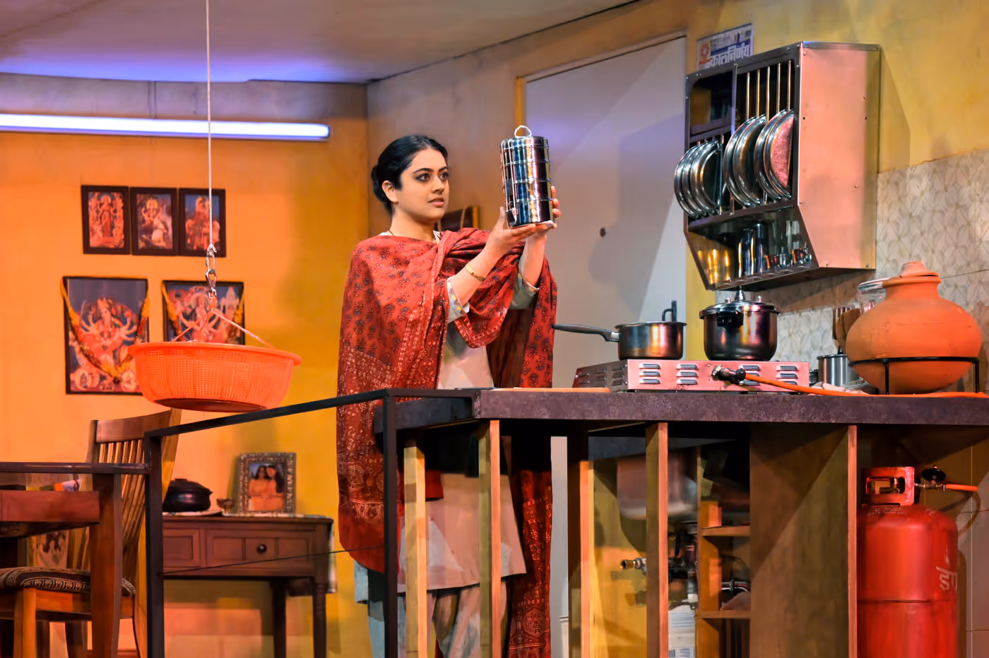 Photos: First Look at THE LUNCHBOX at Berkeley Repertory Theatre Image