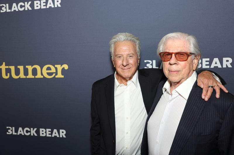Photos: Tovah Feldshuh, Dustin Hoffman, & More Attend TUNER New York Screening — photo 16 of 19