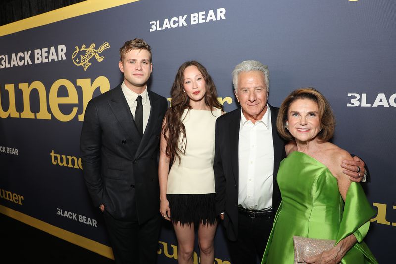 Photos: Tovah Feldshuh, Dustin Hoffman, & More Attend TUNER New York Screening — photo 8 of 19