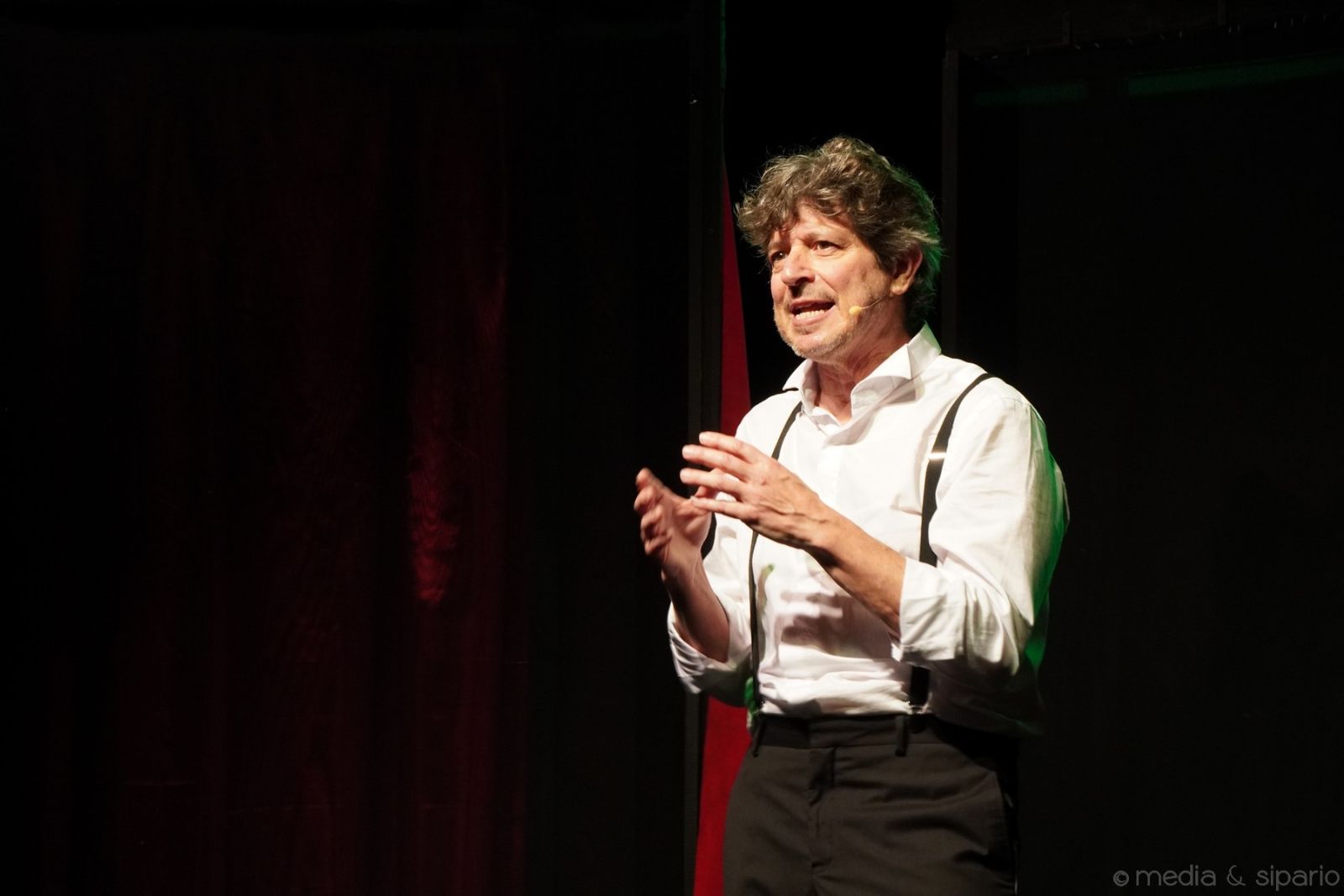 Review: MI PARE IERI al TEATRO SISTINA Image