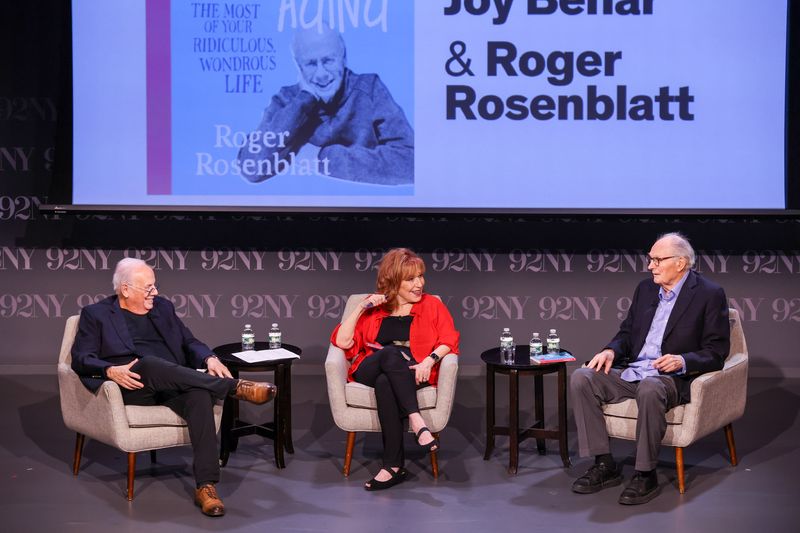 Photos: Roger Rosenblatt Talks 'More Rules for Aging' With Alan Alda and Joy Behar — photo 19 of 31